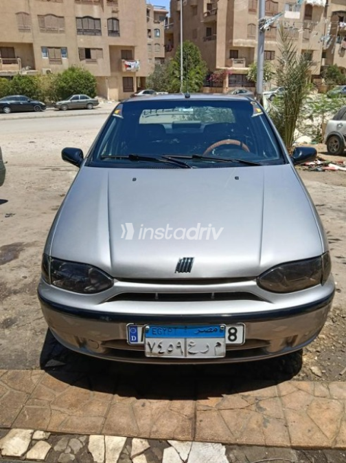 فيات سينا 2001 فضي مستعملة للبيع - 1