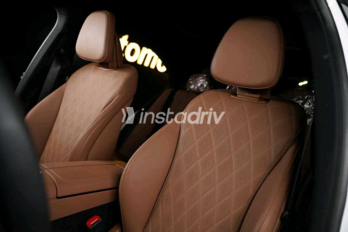 Mercedes E 300 2024 White Used for Sale - 4