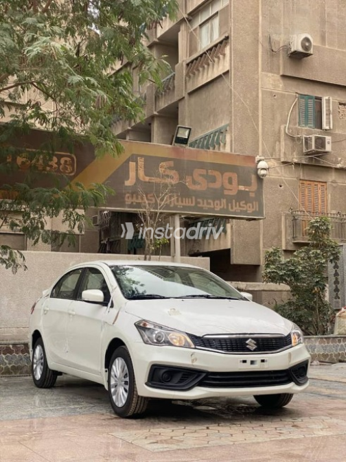 سوزوكى سياز 2024 أبيض جديدة للبيع - 1