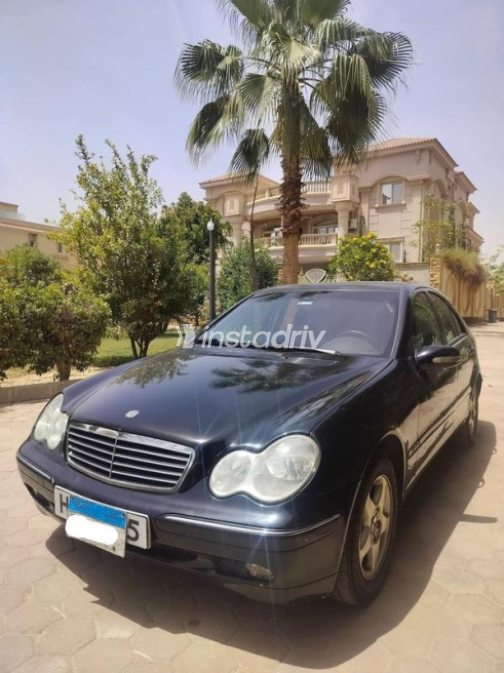Mercedes C 180 2001 Black Used for Sale - 2