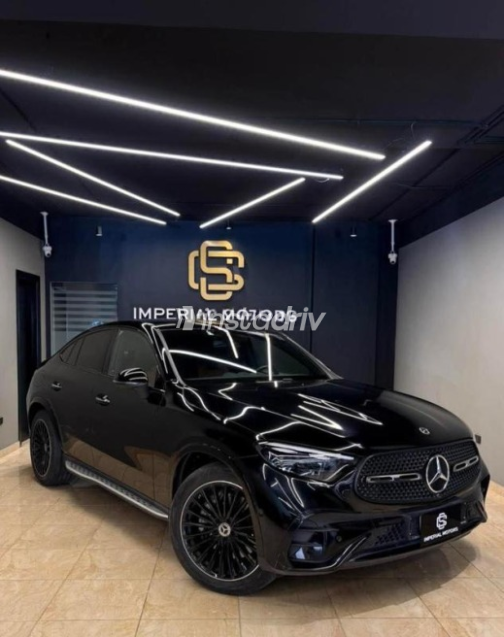 مرسيدس GLC 300 2025 أسود مستعملة للبيع - 1