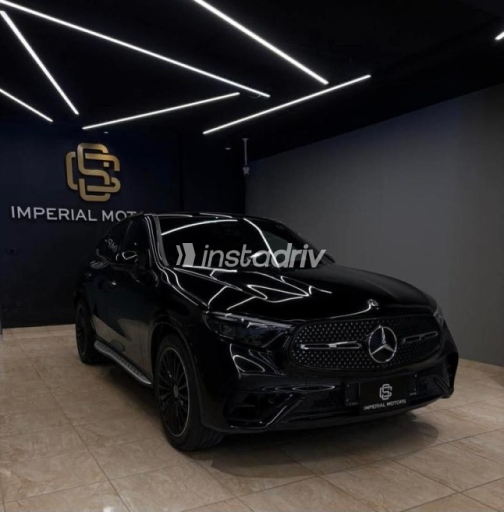 مرسيدس GLC 300 2025 أسود مستعملة للبيع - 3