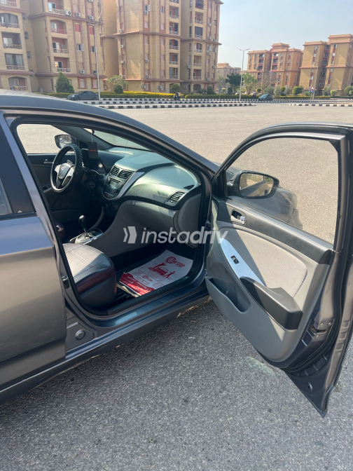 Hyundai Accent 2015 Gray Used for Sale - 3