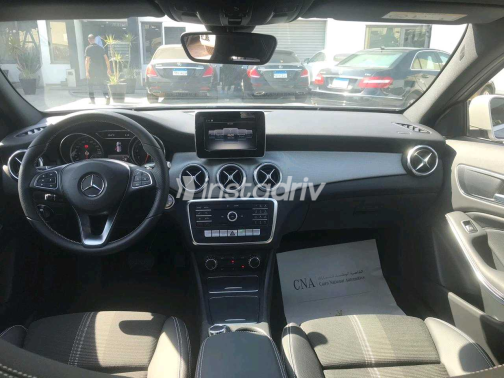 Mercedes GLA 200 2018 Silver Used for Sale - 4