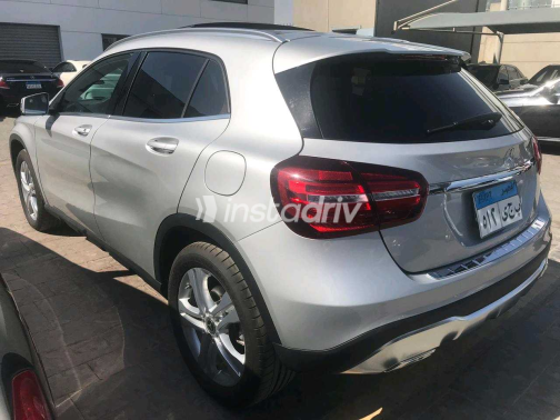 Mercedes GLA 200 2018 Silver Used for Sale - 6