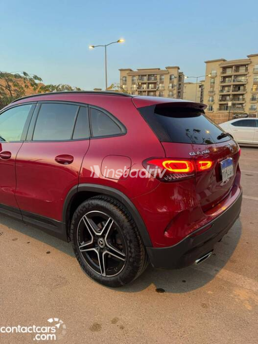 Mercedes GLA 200 2021 Red Used for Sale - 1