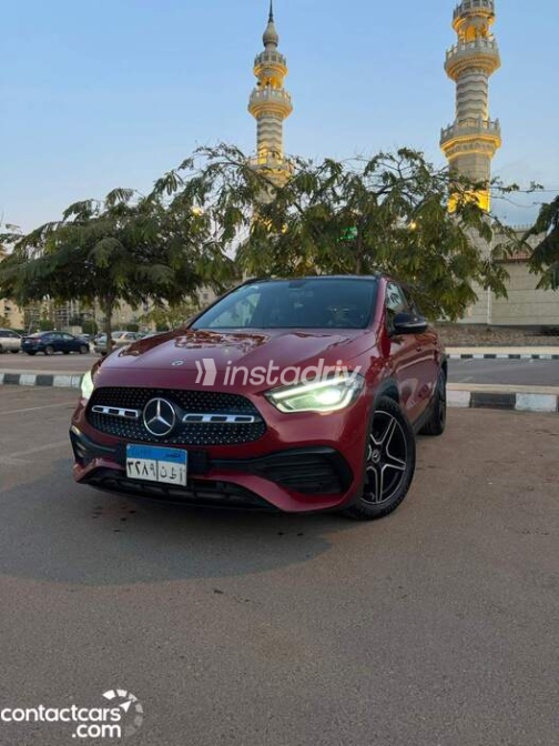 Mercedes GLA 200 2021 Red Used for Sale - 7