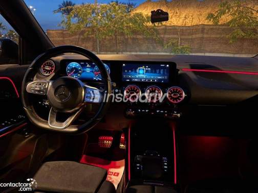 Mercedes GLA 200 2021 Red Used for Sale - 9