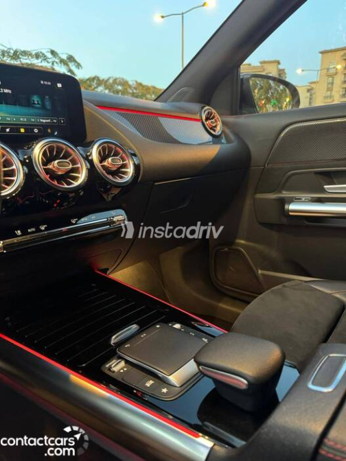 Mercedes GLA 200 2021 Red Used for Sale - 10