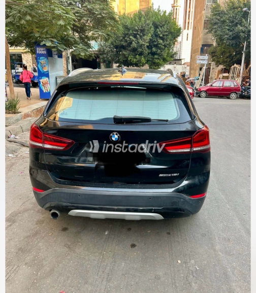 بي ام دبليو X1 2020 أسود مستعملة للبيع - 2