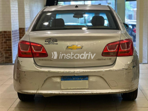 Chevrolet Cruze 2016 Silver Used for Sale - 1