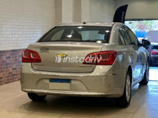 Chevrolet Cruze 2016 Silver Used for Sale - 3