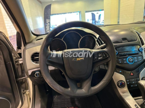 Chevrolet Cruze 2016 Silver Used for Sale - 8