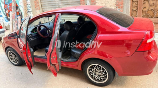 Chevrolet Aveo 2015 Red Used for Sale - 3