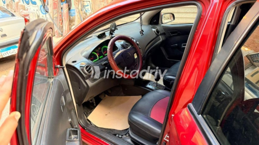 Chevrolet Aveo 2015 Red Used for Sale - 4