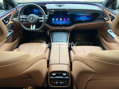 Mercedes E 200 2025 Gray Used for Sale - 2