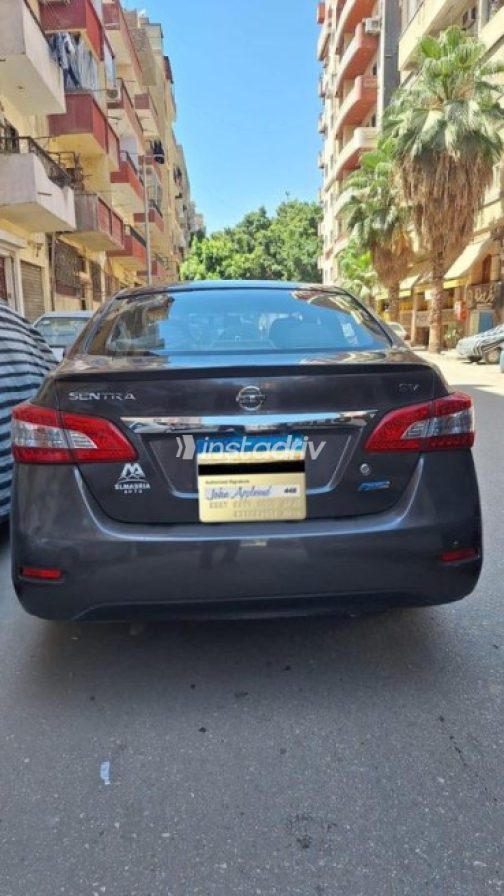 Nissan Sentra 2017 White Used for Sale - 2