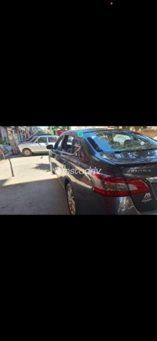 Nissan Sentra 2017 White Used for Sale - 8