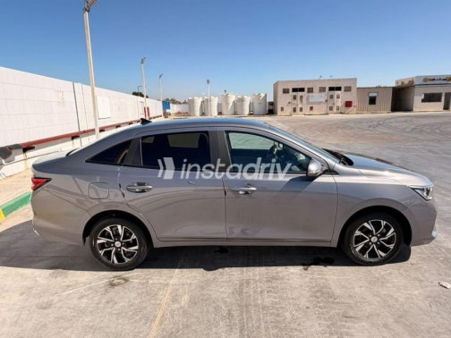 Chevrolet Optra 2026 White Used for Sale - 6
