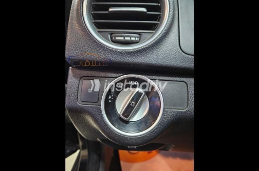 Mercedes C 250 2012 Black Used for Sale - 8