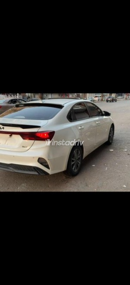 Kia Cerato 2022 White Used for Sale - 5