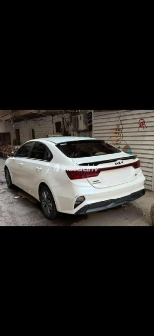 Kia Cerato 2022 White Used for Sale - 6