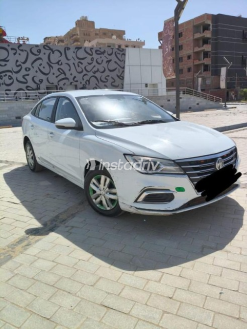 ام جى 5 2022 أبيض مستعملة للبيع - 1