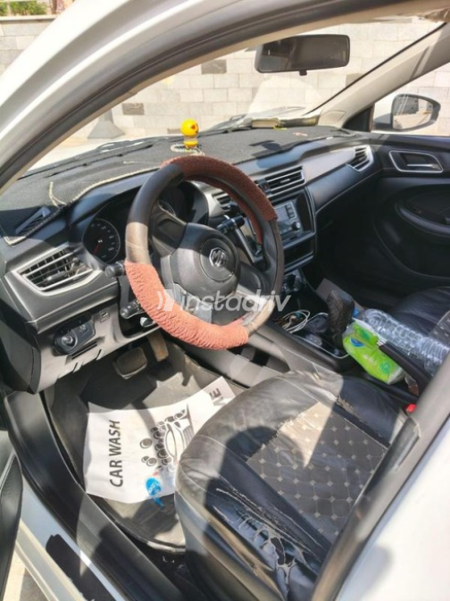 ام جى 5 2022 أبيض مستعملة للبيع - 4