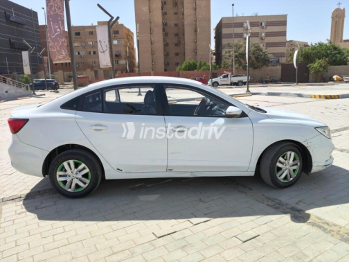 ام جى 5 2022 أبيض مستعملة للبيع - 5