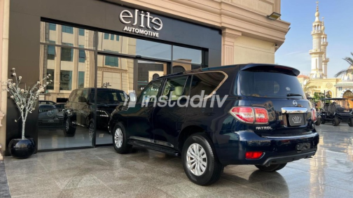 نيسان باترول 2019 أزرق غامق مستعملة للبيع - 7