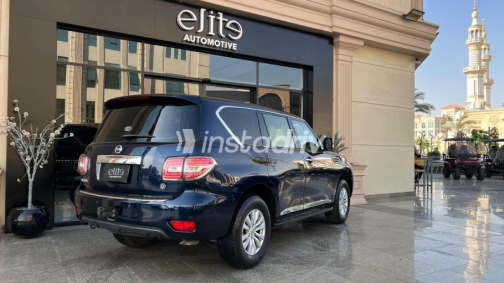 نيسان باترول 2019 أزرق غامق مستعملة للبيع - 9