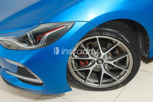 Hyundai Avante 2017 Dark Blue Used for Sale - 5