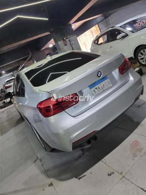 بي ام دبليو 320 2019 فضي مستعملة للبيع - 4