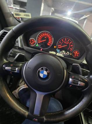 بي ام دبليو 320 2019 فضي مستعملة للبيع