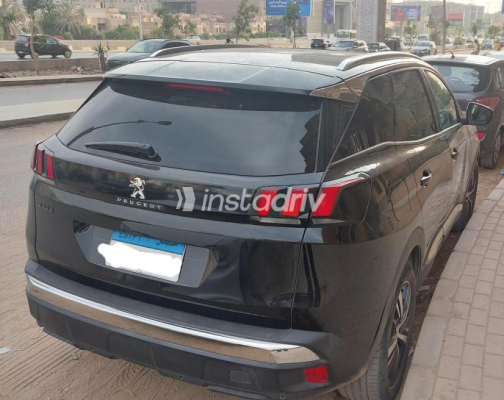 بيجو 3008 2021 أبيض مستعملة للبيع - 2