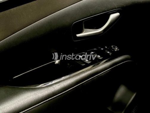 Hyundai Tucson GDI 2022 White Used for Sale - 9