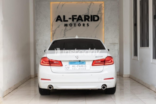 بي ام دبليو 520 2019 أبيض مستعملة للبيع - 4