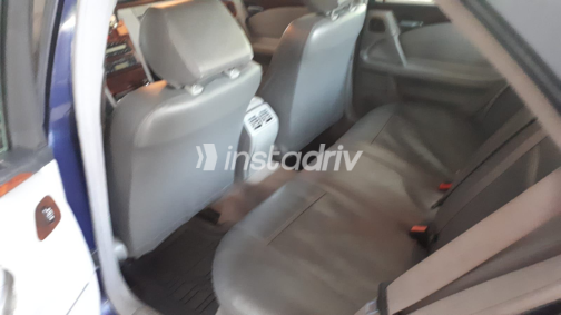 Mercedes E 240 1999 White Used for Sale - 4