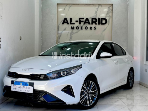 كيا K3 2022 أبيض مستعملة للبيع - 3