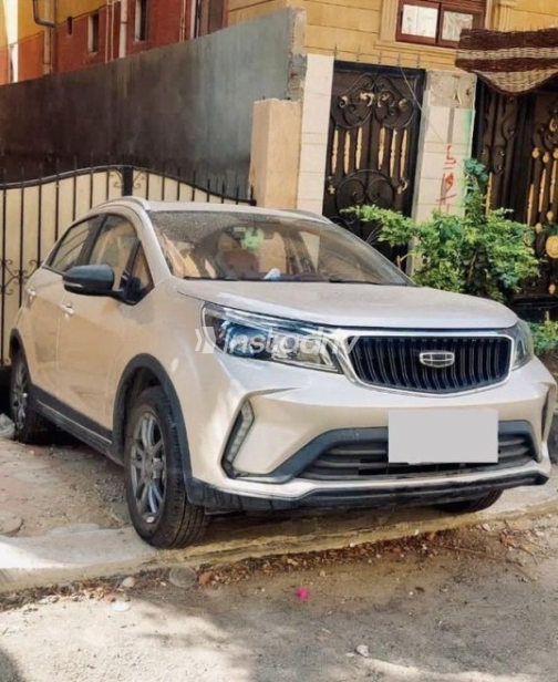 Geely GX3 Pro 2024 Gold Used for Sale - 3