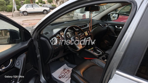 Nissan Qashqai 2019 White Used for Sale - 5