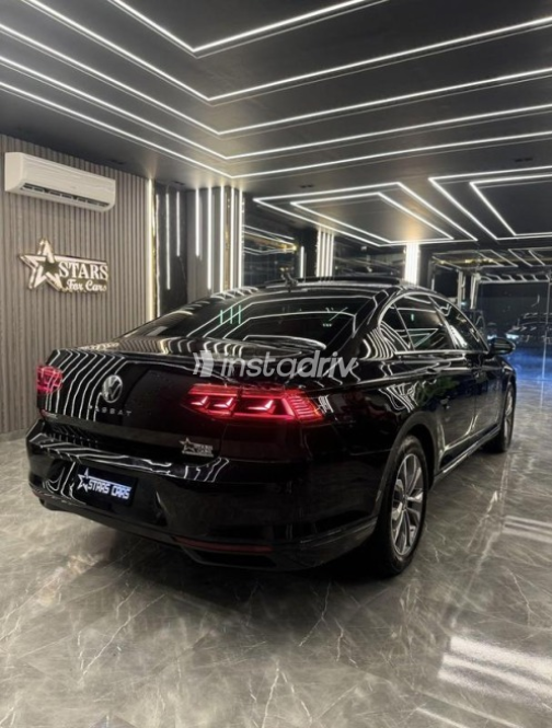 Volkswagen Passat 2021 Black Used for Sale - 5