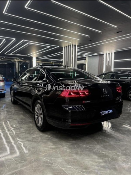 Volkswagen Passat 2021 Black Used for Sale - 6