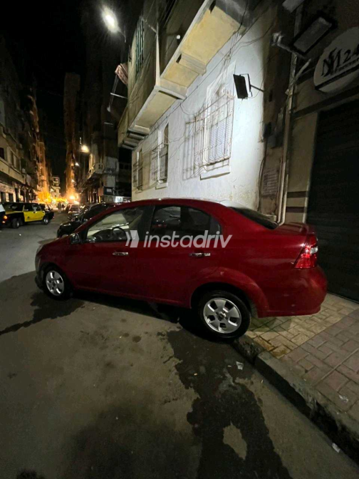 شيفروليه افيو 2020 أبيض أوتوماتيك مستعملة للبيع في الإسكندرية - 5