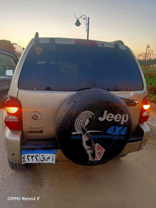 Jeep Liberty 2002 Gold Automatic Used for Sale in Giza