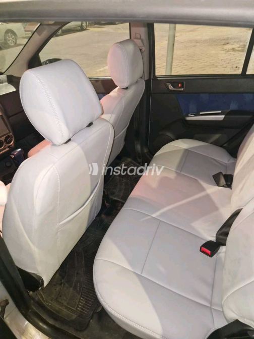 Hyundai Getz 2009 Silver Automatic Used for Sale in Cairo - 2