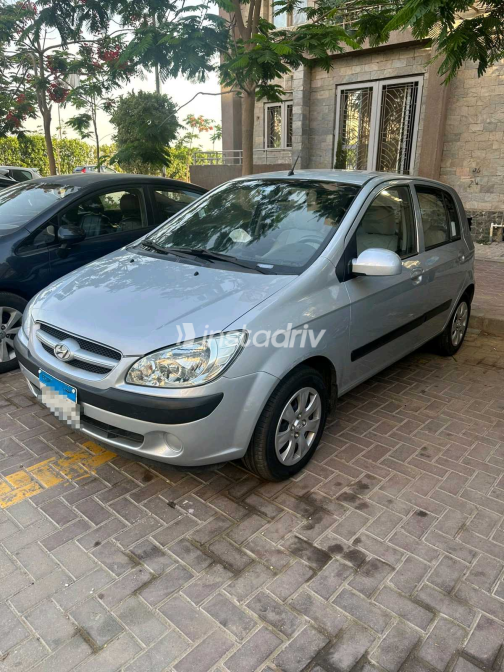 Hyundai Getz 2009 Silver Automatic Used for Sale in Cairo - 4