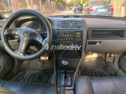 Opel Vectra 1994 White Automatic Used for Sale in Khanka - 2