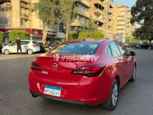 اوبل أسترا 2021 أحمر أوتوماتيك مستعملة للبيع في مصر الجديدة - 7