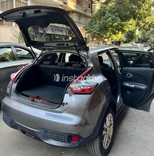 Nissan Juke 2016 Gray Automatic Used for Sale in Giza - 2